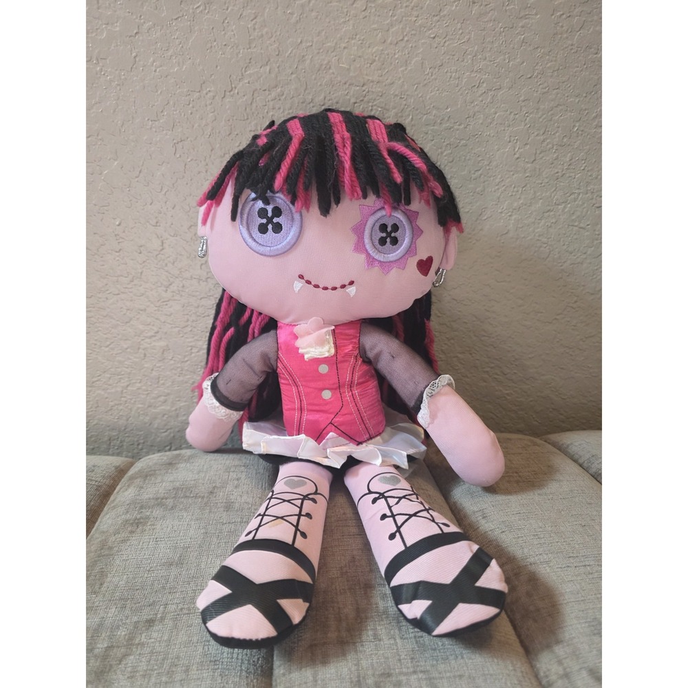 Monster High Plush Draculaura  Doll Yarn Hair Button Eyes